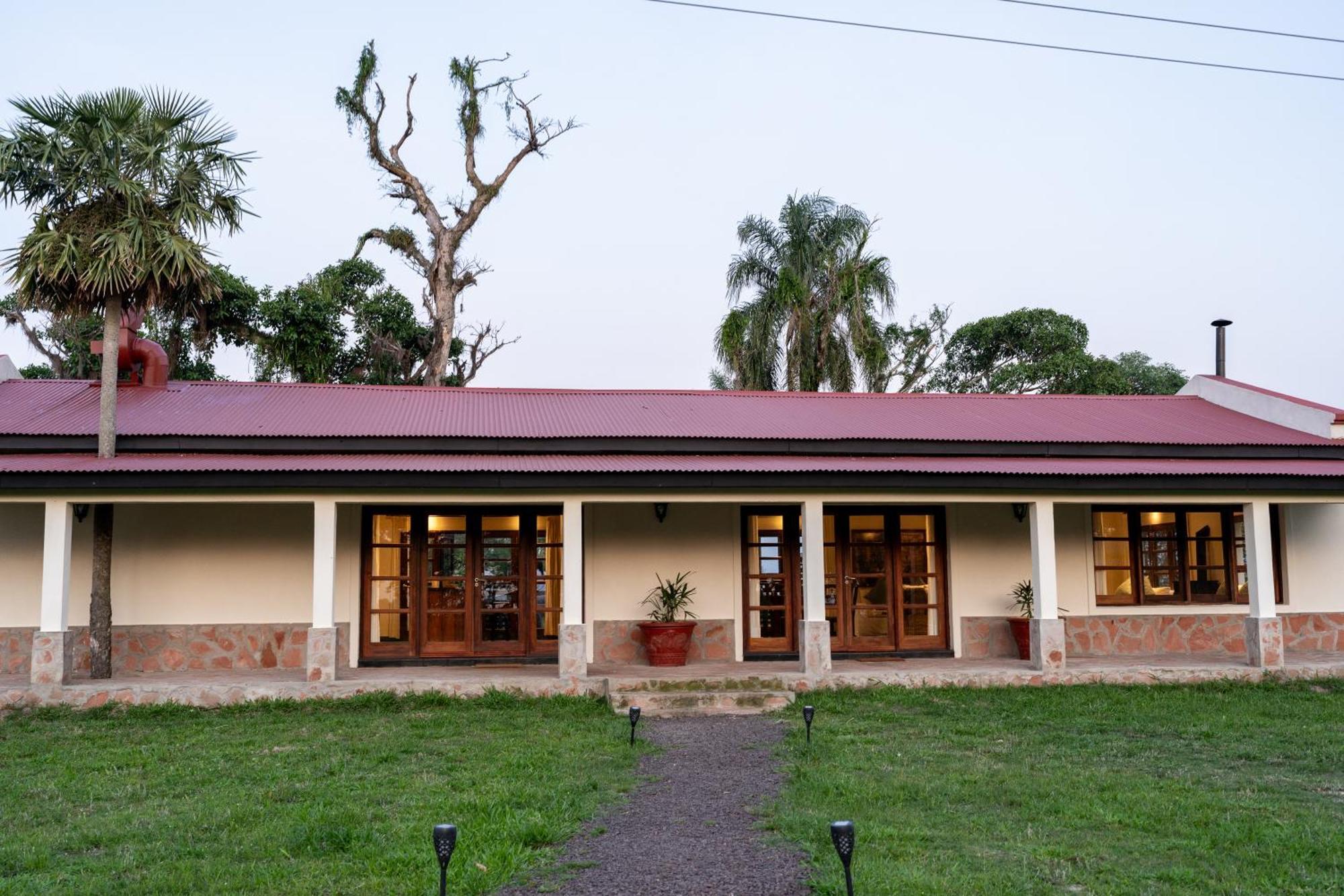 Estancia Ibera Colonia Carlos Pellegrini  Exterior photo